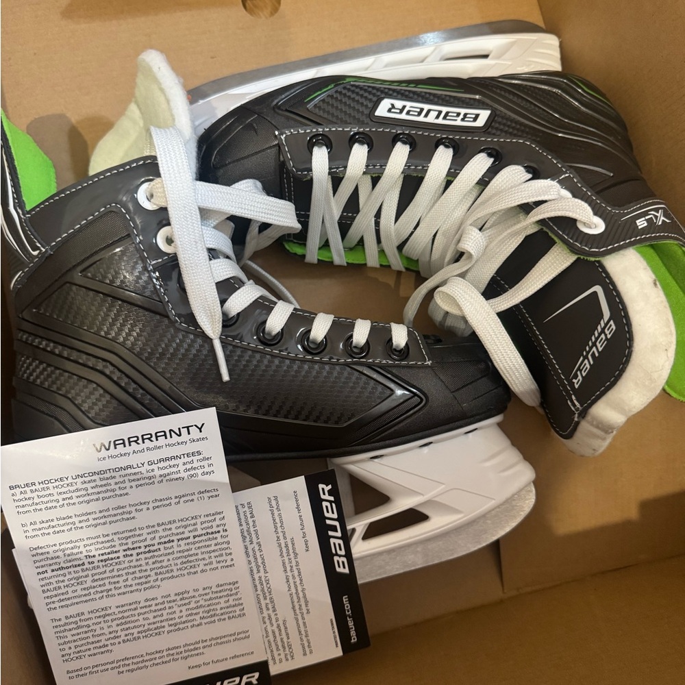 Bauer kids ice Skates